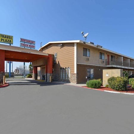 Americas Best Value Inn & Suites-East Bakersfield Exterior photo