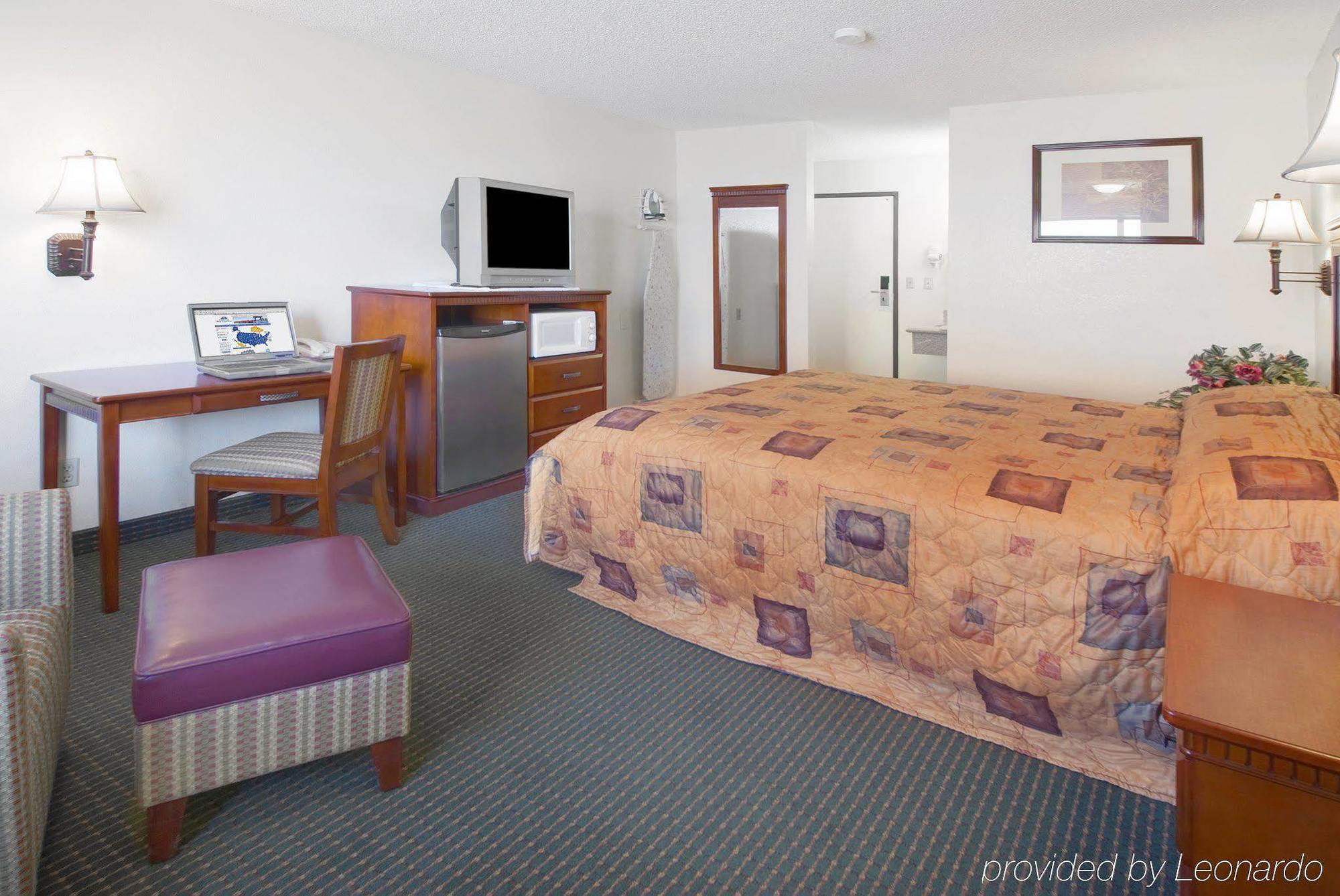Americas Best Value Inn & Suites-East Bakersfield Room photo